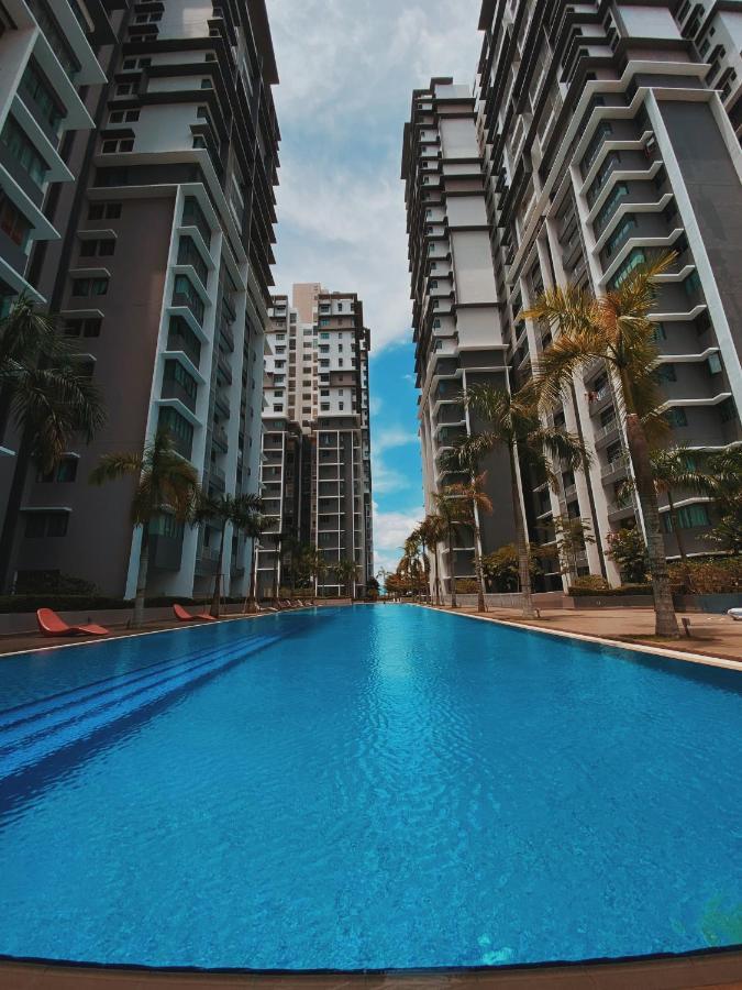 Bangi Almyra Suite ภายนอก รูปภาพ