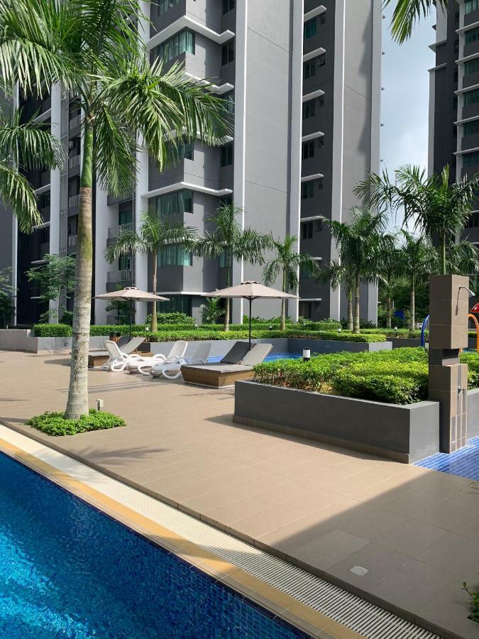 Bangi Almyra Suite ภายนอก รูปภาพ