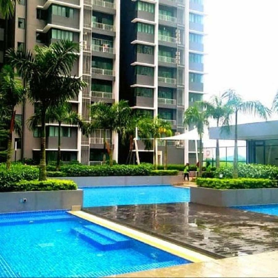 Bangi Almyra Suite ภายนอก รูปภาพ