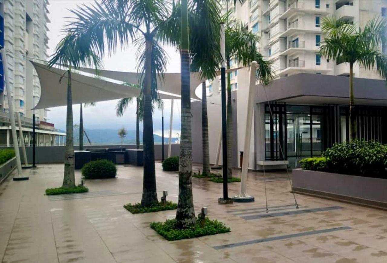 Bangi Almyra Suite ภายนอก รูปภาพ